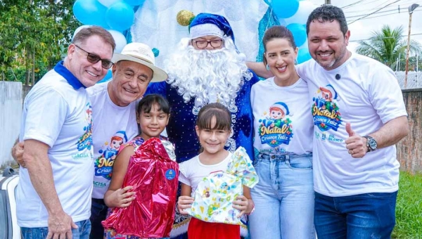 Prefeito Bocalom entrega presentes do programa Natal Criança Feliz no Cras Novo Horizonte: “Dá para ver o sorriso dessas crianças”
