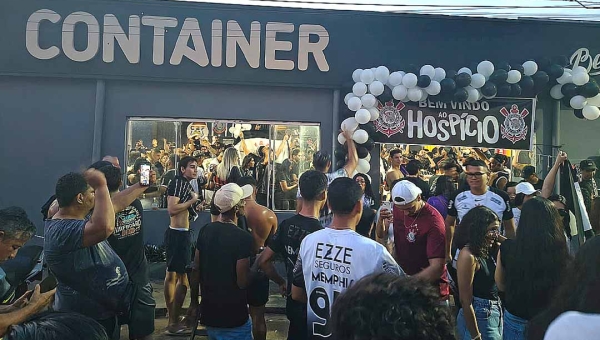 Torcedores do Corinthians no Acre fazem festa no “hospício” para comemorar título da Copa do Brasil