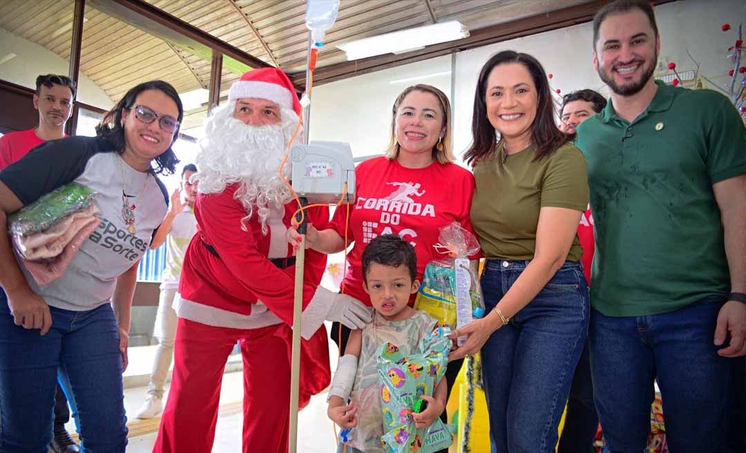  Governo e Ifac entregam brinquedos e kits de higiene a crianças em tratamento de saúde