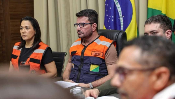 Gladson e Mailza realizam reunião de alinhamento para enfrentar impacto das chuvas e reforçar plano de contingência  
