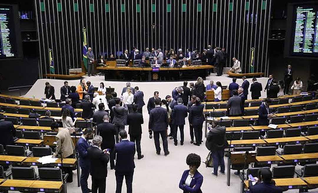 Lei de Diretrizes Orçamentárias de 2026 é sancionada com vetos e define superávit de R$ 34,2 bilhões