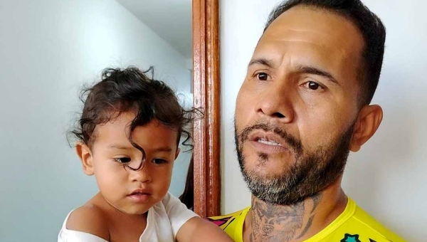 "Meu maior sonho é que meu filho possa conhecer a Venezuela e abraçar a avó em um país reconstruído”, diz migrante ao comentar sobre prisão de Maduro