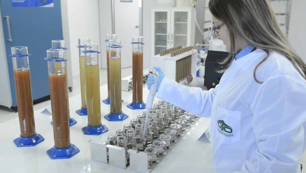 ABDI e IFAC assinam convênio para implantação de laboratório de solos no Juruá