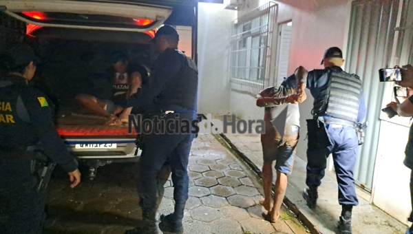 Dupla é presa pela PM após roubar carro elétrico e manter morador refém durante assalto no Bom Sucesso, em Rio Branco