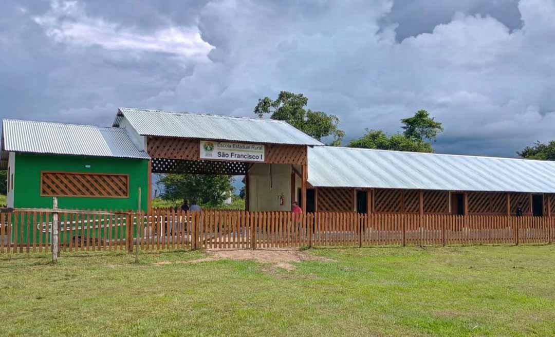Governo do Acre entrega nova escola no Seringal São Francisco, em Sena Madureira