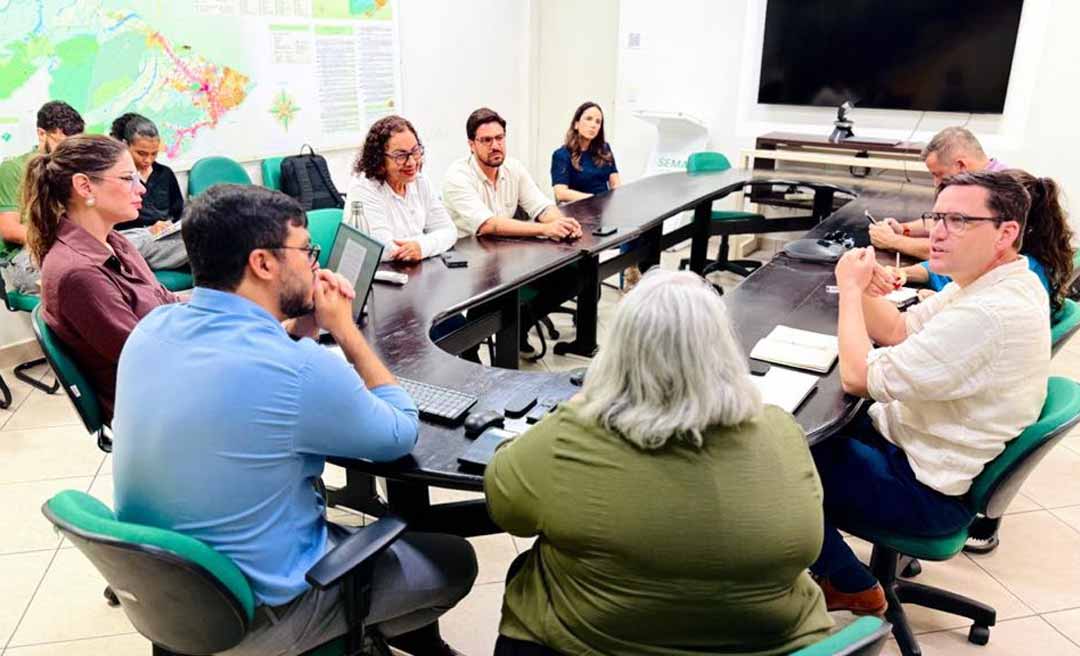 Em visita ao Acre, empresa alemã avalia instalação de unidade de processamento de bambu no estado