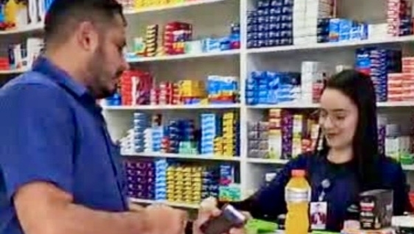 No Dia do Farmacêutico, Conselheiro Federal visita unidades de saúde em busca de melhorias para a categoria