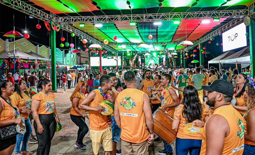 Gladson cancela carnaval do governo do Estado por causa da cheia do rio Acre