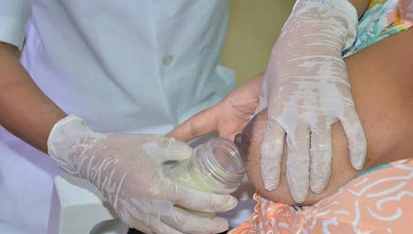 Lei sancionada no Acre garante isenção em concursos a mulheres doadoras de leite materno