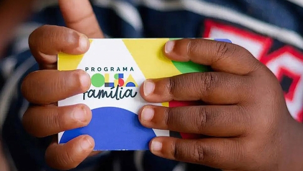 Quase R$ 100 milhões já foram pagos às famílias cadastradas no Bolsa Família no Acre este ano