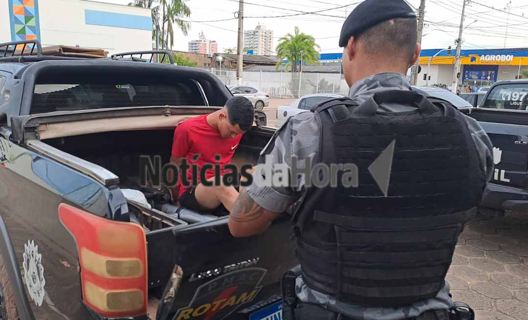 Homem monitorado por tornozeleira eletrônica é preso por tráfico de drogas no bairro Araçá, em Rio Branco