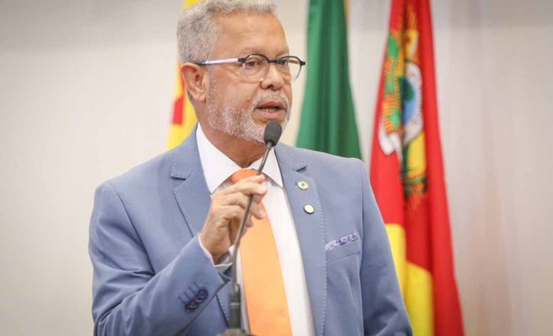 Afonso Fernandes apresenta projeto de lei que muda o nome da Transacreana para Rodovia Betão