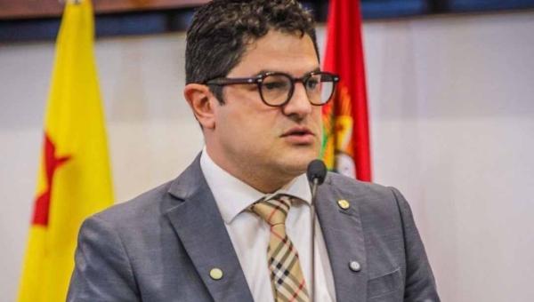 Eduardo Ribeiro cobra convocação de aprovados do Idaf e reforço ao incentivo ao futebol acreano