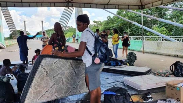 Portaria federal garante repasse emergencial para assistência a migrantes em Rio Branco e Assis Brasil