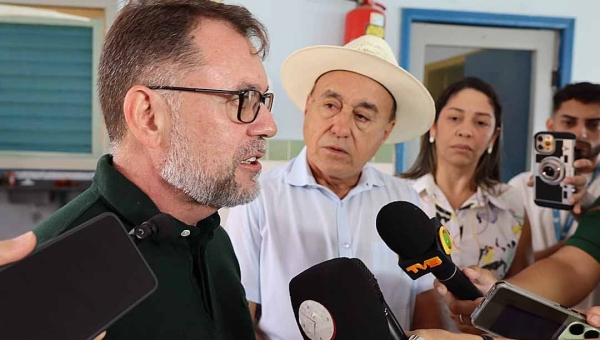 Bocalom e Alysson Bestene acompanham início das inscrições para creches em Rio Branco e anunciam 2,2 mil vagas para 2026