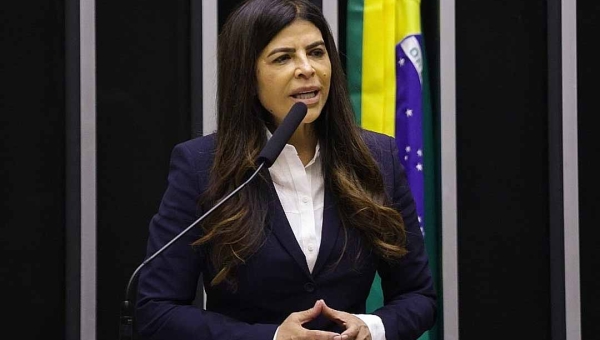 “Modernizamos a estrutura da OAB para fortalecer a advocacia”, diz deputada Antônia Lúcia sobre aprovação de projeto na Câmara