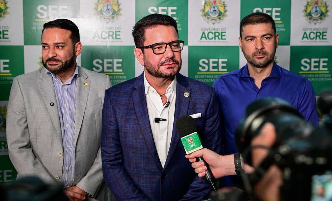 Governo do Acre reforça quadro da Educação com posse de novos professores e servidores administrativos