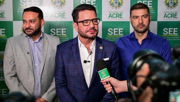 Governo do Acre reforça quadro da Educação com posse de novos professores e servidores administrativos