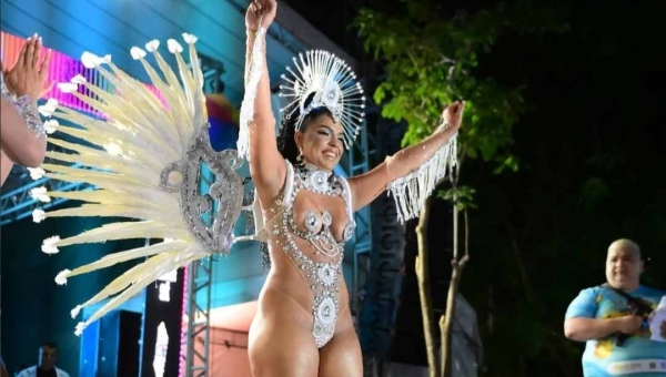 Representante do bloco 6 é D+, Luiza Souza, conquista coroa do Carnaval 2026 na Capital