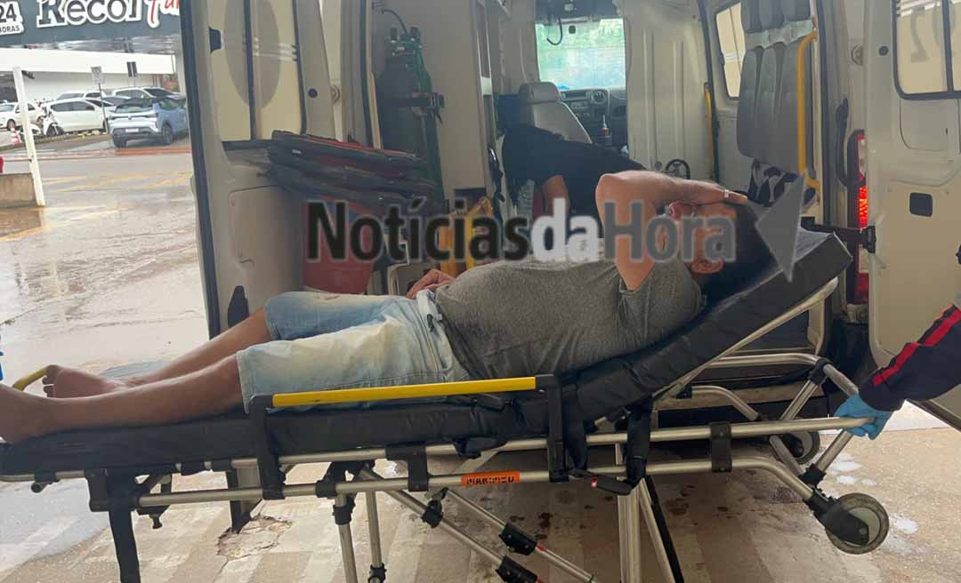 Motociclista de aplicativo é espancado por grupo após reagir a assalto na Gameleira, em Rio Branco