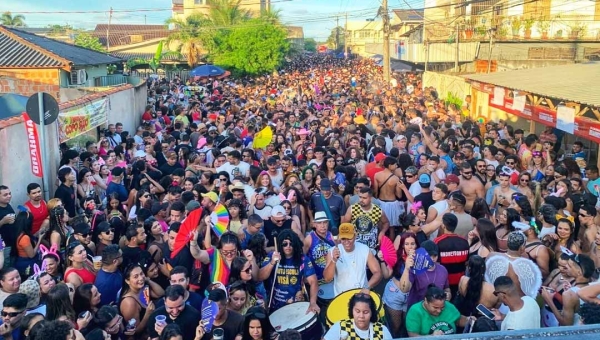 Vai Quem Quer: 34 anos de irreverência e tradição arrastam multidão no Carnaval do Conjunto Tucumã, em Rio Branco