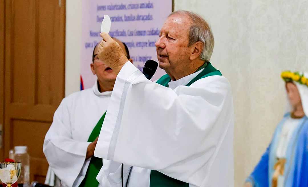 Padre Massimo diz que Quarta-feira de Cinzas chama os cristãos à conversão através da Campanha da Fraternidade