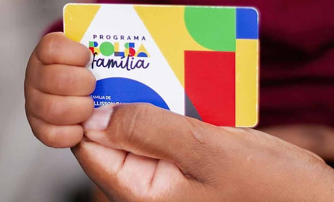 Câmara dos Deputados analisa projeto que cria "13º salário" para beneficiários do Bolsa Família