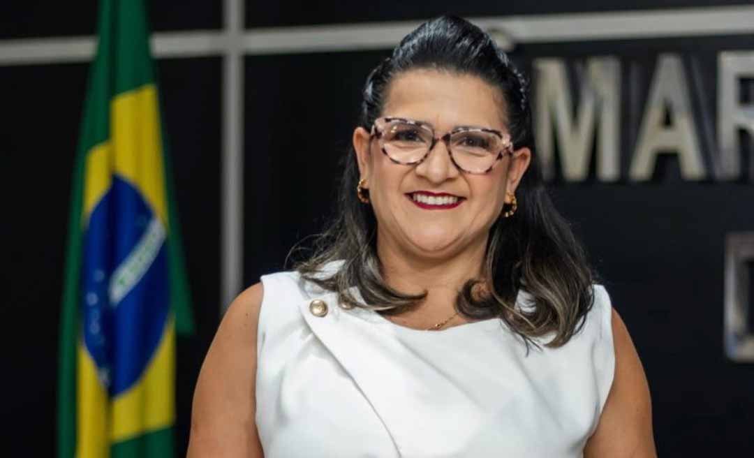 Vereadora de Feijó é investigada por possível acúmulo de três salários públicos; parlamentar nega irregularidade