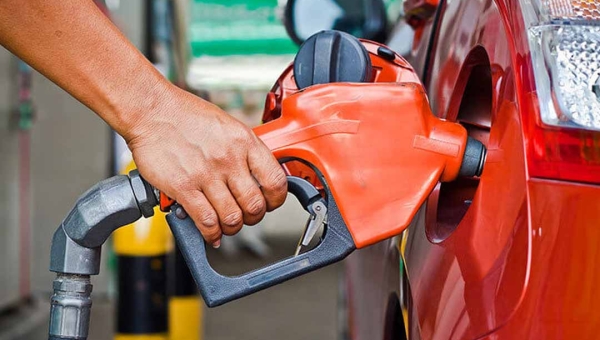 Acre é único estado da região Norte com queda no preço da gasolina, aponta Edenred Ticket Log