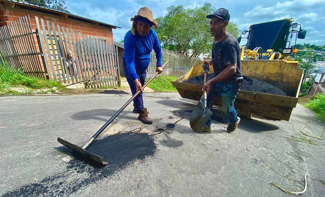 Operação tapa-buracos da Prefeitura de Cruzeiro do Sul segue nos bairros Telégrafo e João Alves