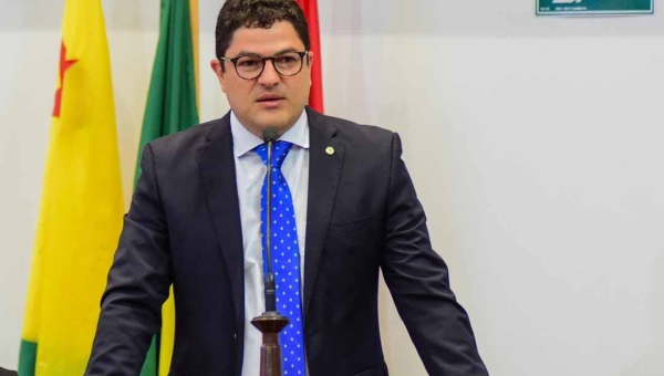 Em sessão presidida por Eduardo Ribeiro, Assembleia celebra os 30 anos do Bope no Acre