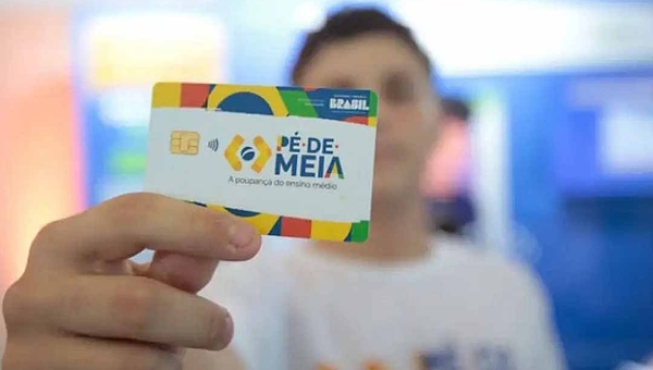 Estudantes acreanos do 3º ano recebem R$ 1 mil do Pé-de-Meia nesta sexta