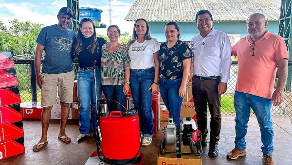 Michelle Melo investe mais de R$ 100 mil na agricultura familiar de Vila Campinas