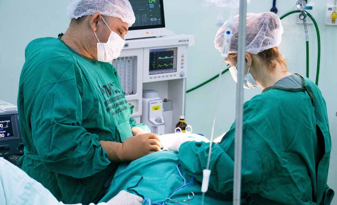 Opera Acre consolida regionalização e amplia cirurgias em 24%, levando a Saúde para mais perto da população no interior