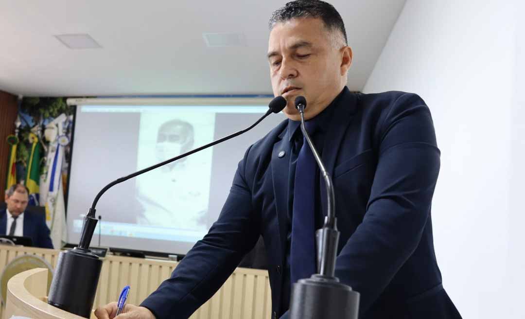 “Não podemos negar remédio a quem tem receita válida”, diz Eber Machado ao propor lei ‘Saúde para Todos’ em Rio Branco