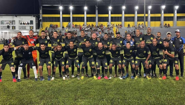 São José x Monte Sinal estão na final da Copa de Futebol Master Rei Pelé organizada pela Prefeitura de Cruzeiro do Sul