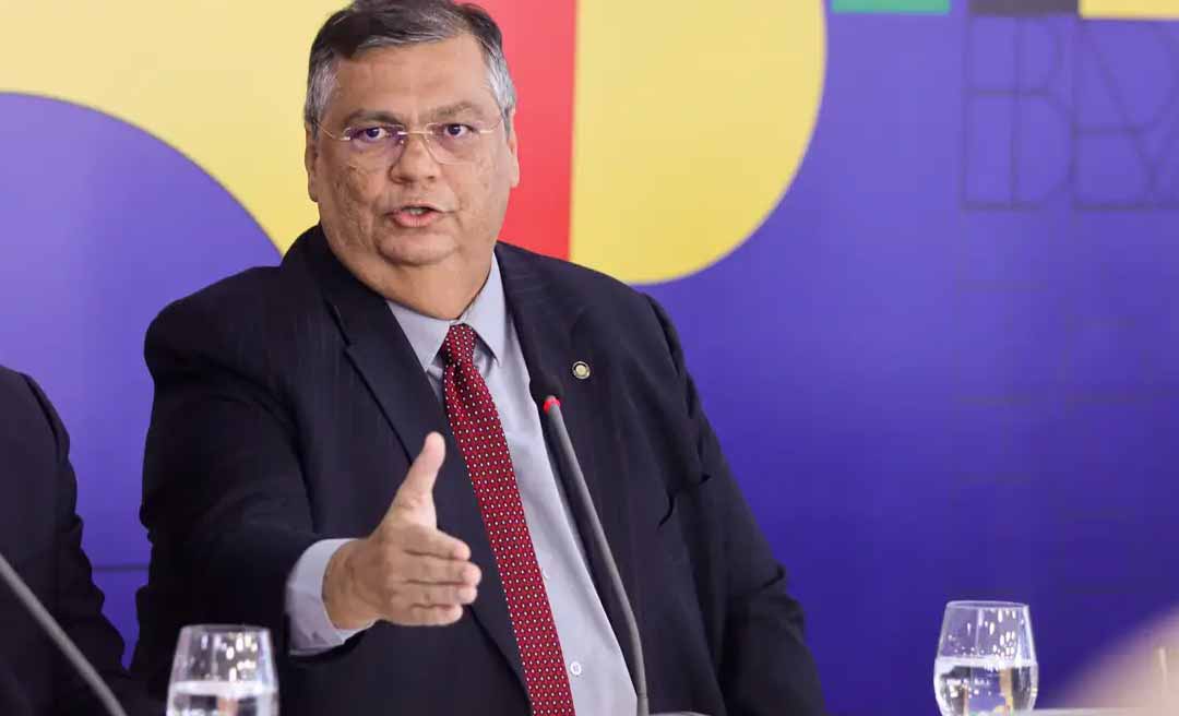 Moraes autoriza buscas da PF contra blogueiro acusado de perseguir Flávio Dino