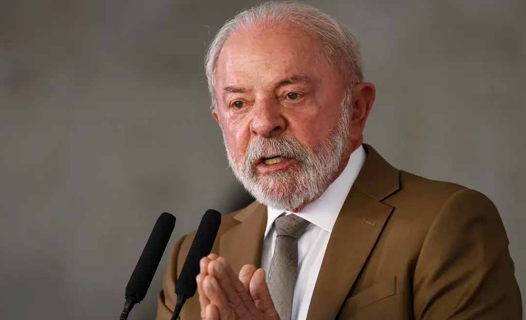 Presidente Lula zera imposto e subsidia diesel para conter alta do petróleo