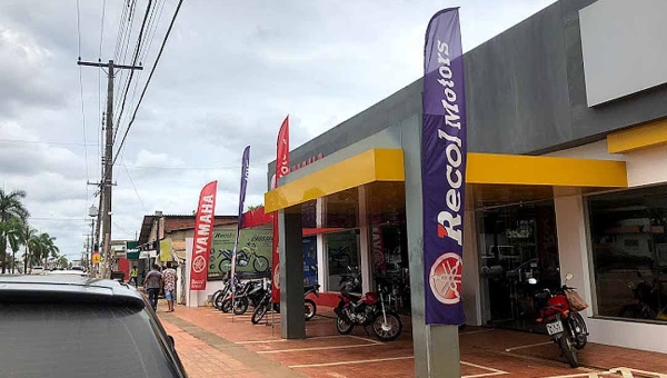 Quase 10 mil motos novas ‘ganharam’ as ruas de cidades do Acre, mostra levantamento; número de concessionárias saltou para 66,7%, em 2024
