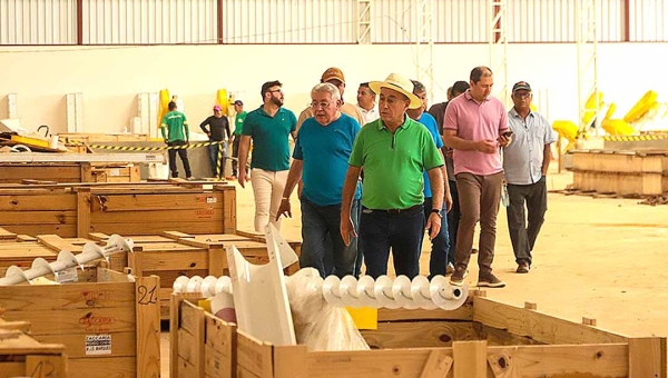 Prefeitura de Rio Branco inicia instalação de equipamentos da indústria de processamento de grãos da agricultura familiar