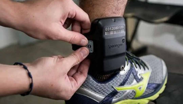 Projeto aprovado na Câmara dos Deputados obriga agressores de mulheres a usar tornozeleira eletrônica