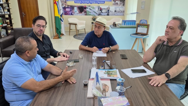 Após suspensão de linhas pela Ricco, Bocalom articula solução para evitar colapso no transporte público da Capital