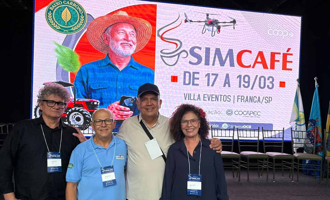 Petecão amplia espaço do café acreano e lidera comitiva em evento nacional