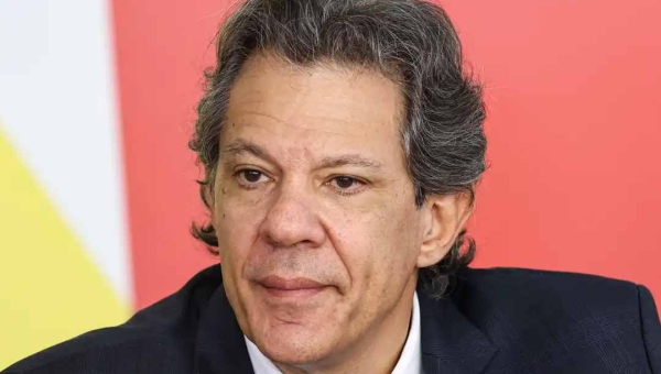 Ministro Haddad fará proposta aos estados para conter preços dos combustíveis