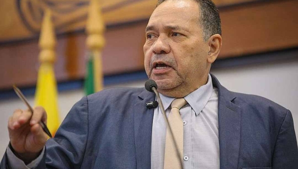 Líder do governo usa a fé e acalma deputados: “vamos ganhar essa eleição. Isso é tão certo como eu estou falando aqui com vocês. Não tenham dúvida!’