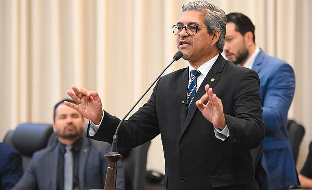 Edvaldo Magalhães volta a defender pagamento do RGA aos servidores públicos: “está escrito na lei”