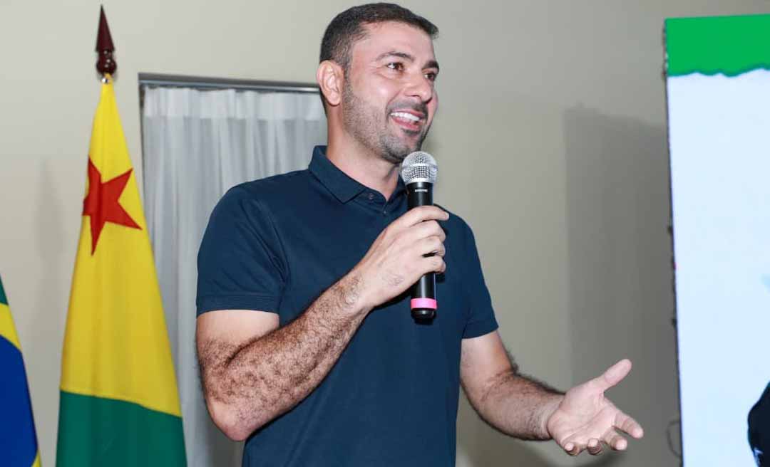 Nicolau Júnior destaca criação da Faculdade Estadual do Acre como avanço histórico para a educação