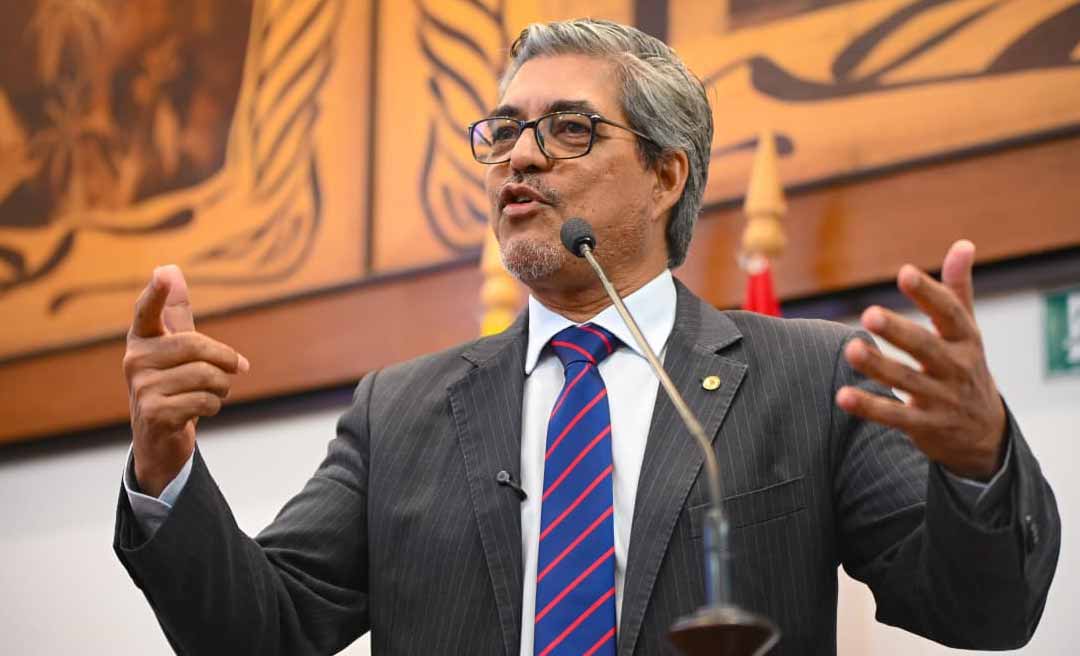 “A maior contribuição que podemos é a gente exigir do governo que ele mande uma proposta para ser discutida hoje na Aleac”, diz Edvaldo Magalhães