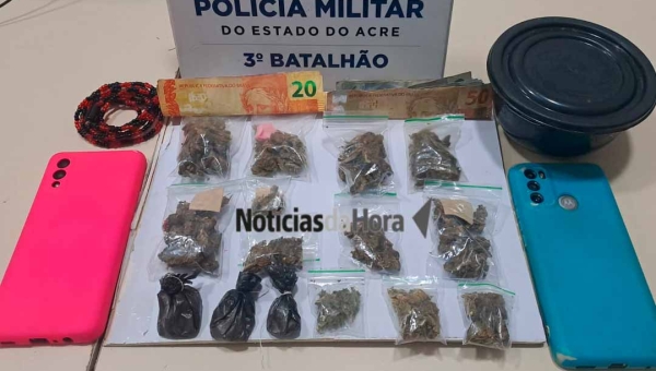 Dupla é presa com drogas durante ação da Força Tática no bairro Tancredo Neves, em Rio Branco