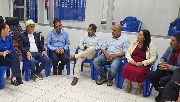 "Em Cruzeiro do Sul, Bocalom diz que deixou prefeitura para “missão maior”